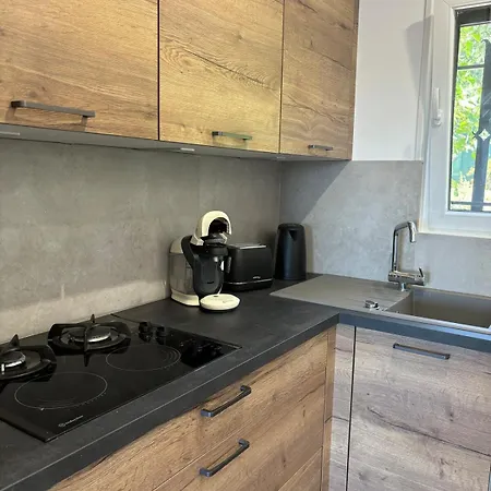 Appartement Comfort & Private Garden T2 - Air Conditioning - Wi-fi - Parking